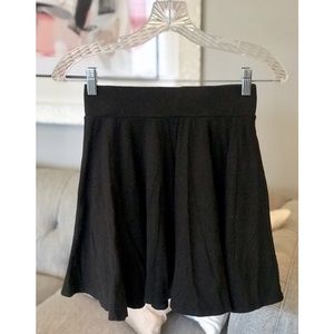 Pins & Needles | High Waisted Skater Skirt | XS